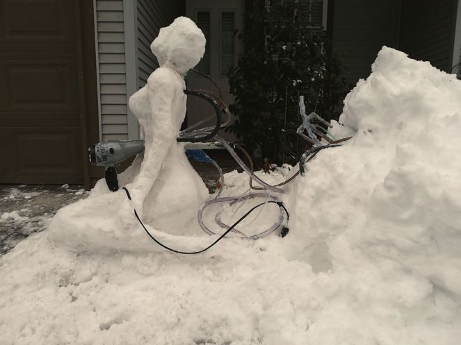 kusanagi motoko snow sculpture